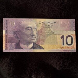 Canada 2001 $10 Banknote – Radar Serial Number – Collector Note